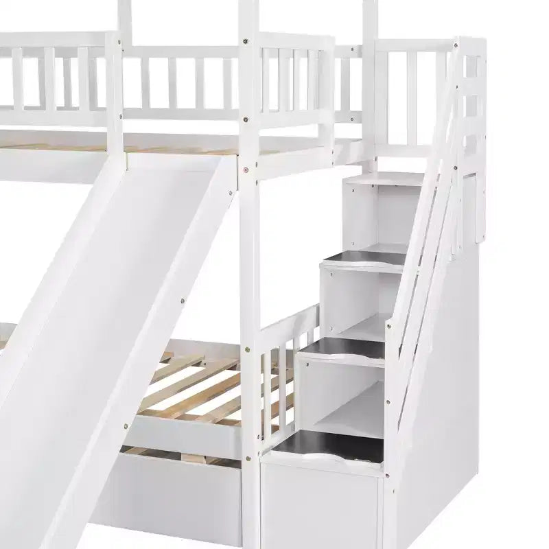 Letto a castello a forma di casetta con letto estraibile, scivolo, scala contenitore, tetto e finestra