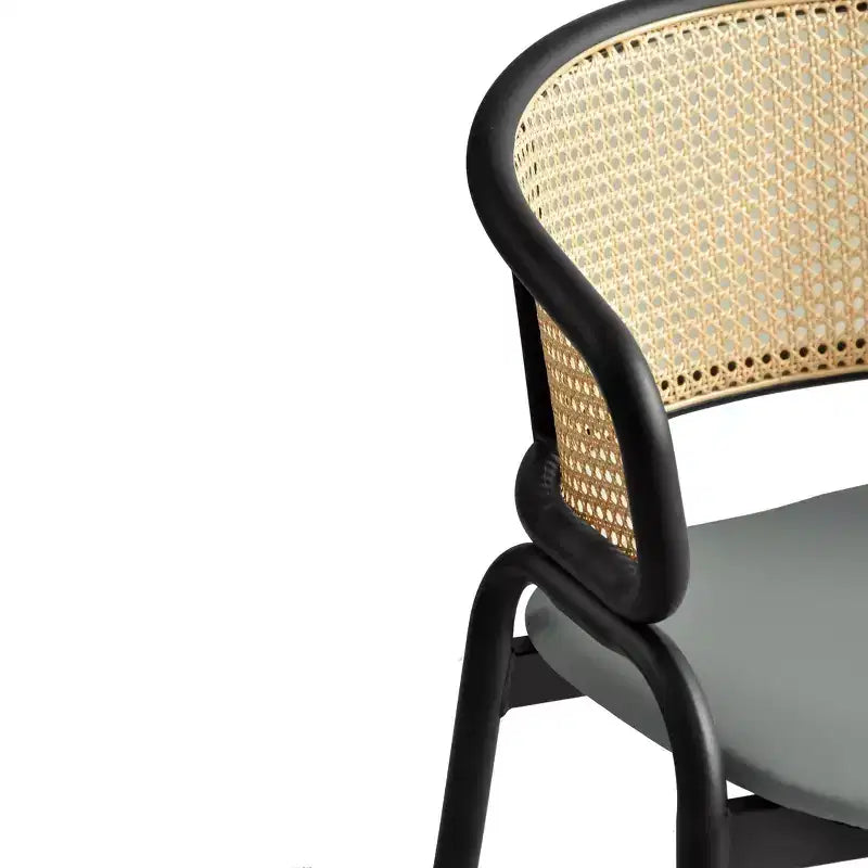 Set di 2 sedie da pranzo con schienale in vimini, seduta in pelle e struttura in acciaio nero, moderne, per cucina, sala da pranzo e tavolo