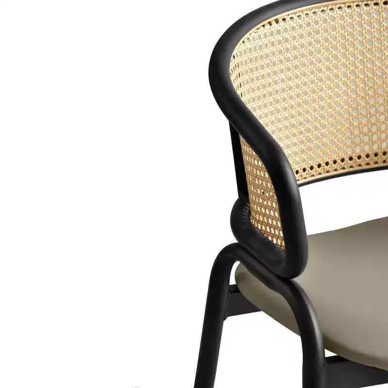 Set di 2 sedie da pranzo con schienale in vimini, seduta in pelle e struttura in acciaio nero, moderne, per cucina, sala da pranzo e tavolo