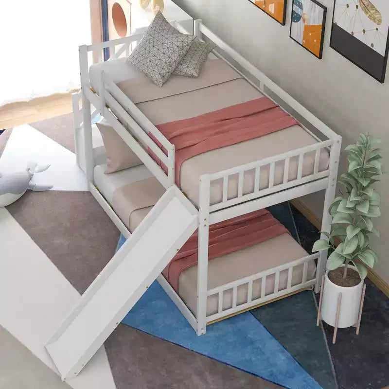 Letto a castello in legno per materassi singoli, con scivolo e scala convertibile