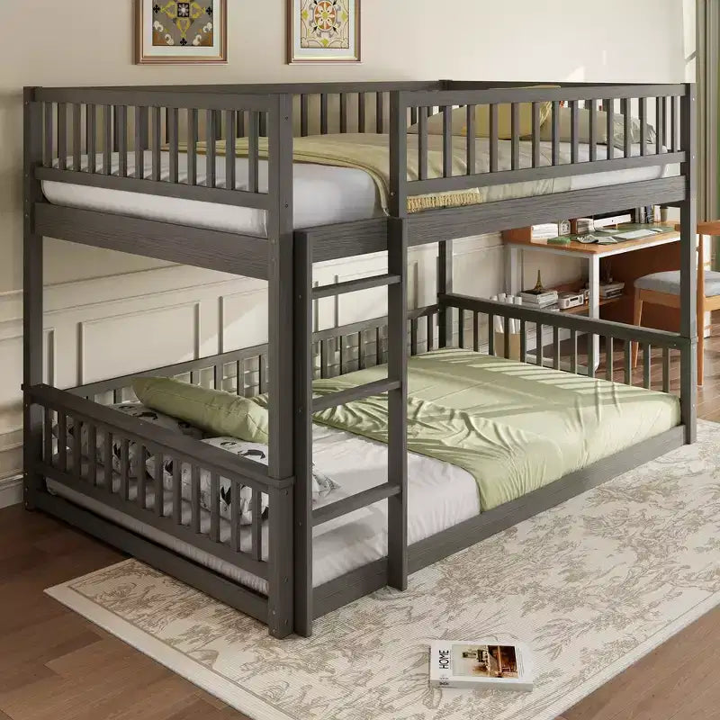 Letto a castello robusto Full XL sopra Queen, struttura resistente in MDF, design smontabile, supporto a doghe in legno e sponde di sicurezza